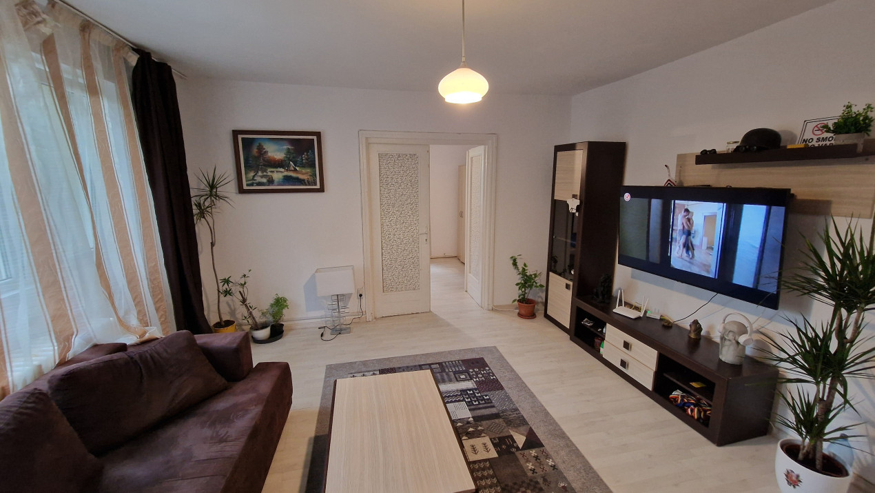 Apartament de 3 camere, 64mp, Sala Polivalenta