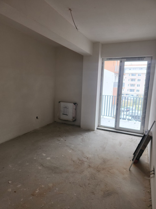 Apartament de 3 camere, semifinisat, 67 mp, balcon 4mp, zona Cetatii