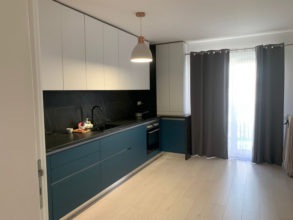 Apartament 2 camere la cheie etaj intermediar Eroilor