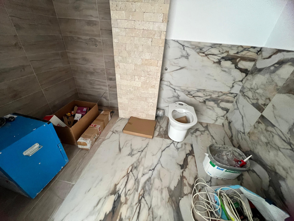 Apartament de 3 camere,68 mp, finisat, parcare subterana, Zona Eroilor