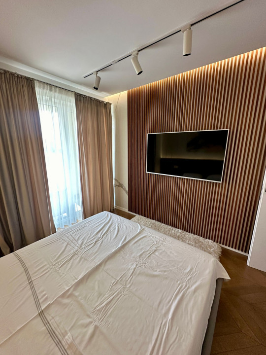 Apartament 2 camere mobilat lux,65 mp, mobilat, central cu parcare