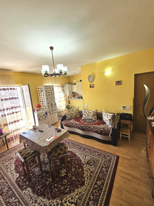 Apartament 2 camere , 42 mp utili , Parcare , zona Stejarului