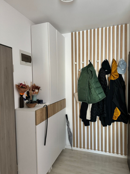 Apartament 3 camere, 74 MP cu terasa de 30 MP, mobilat, A. Muresanu la cheie