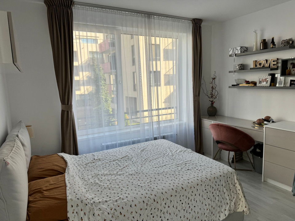 Apartament 3 camere, 74 MP cu terasa de 30 MP, mobilat, A. Muresanu la cheie