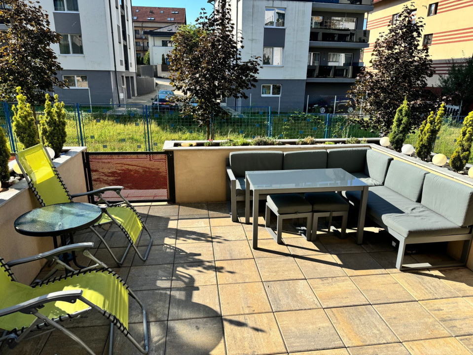 Apartament 3 camere, 74 MP cu terasa de 30 MP, mobilat, A. Muresanu la cheie