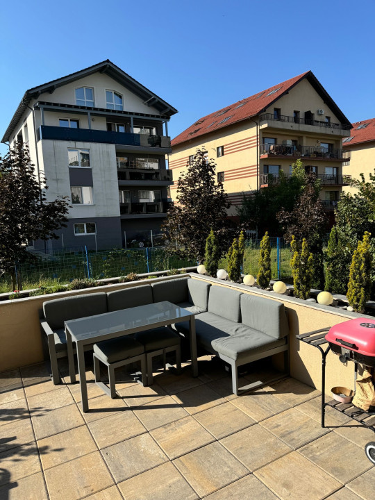 Apartament 3 camere, 74 MP cu terasa de 30 MP, mobilat, A. Muresanu la cheie