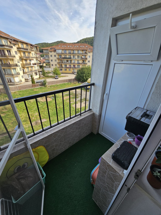 Apartament 3 camere , 65 mp utili , parcare , zona Florilor