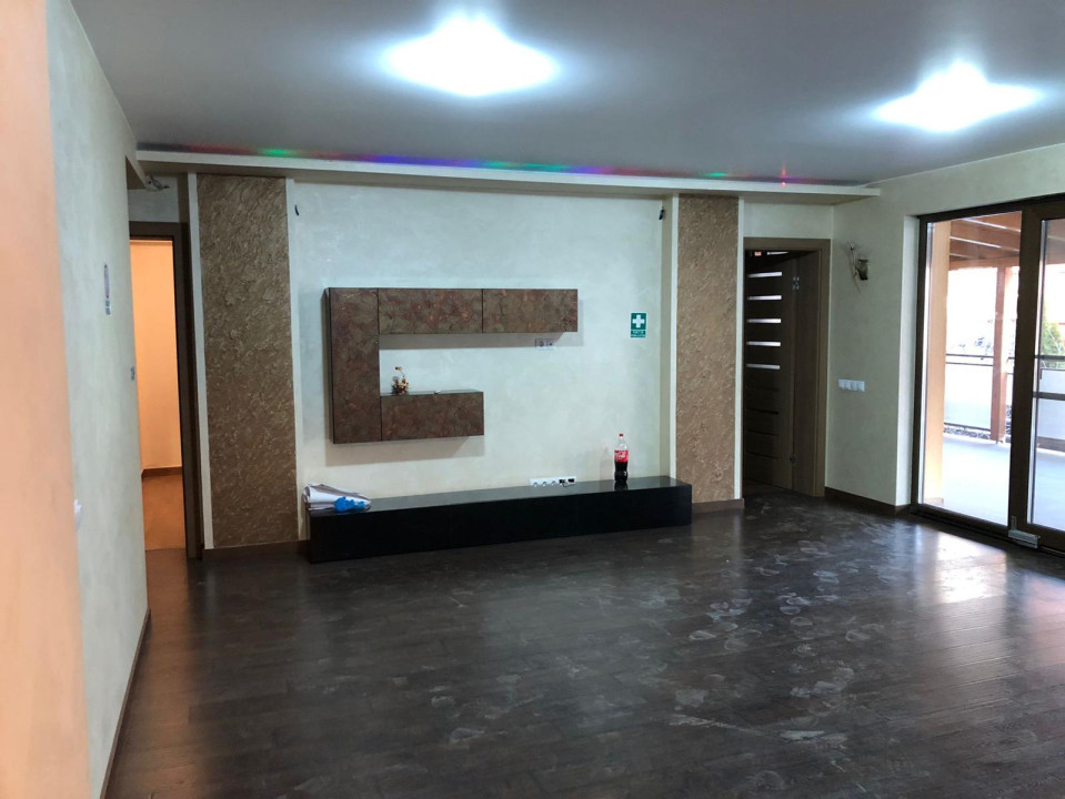 Apartament de 6 camere , cu finisaje premium, 144mp utili Zona Stejarului