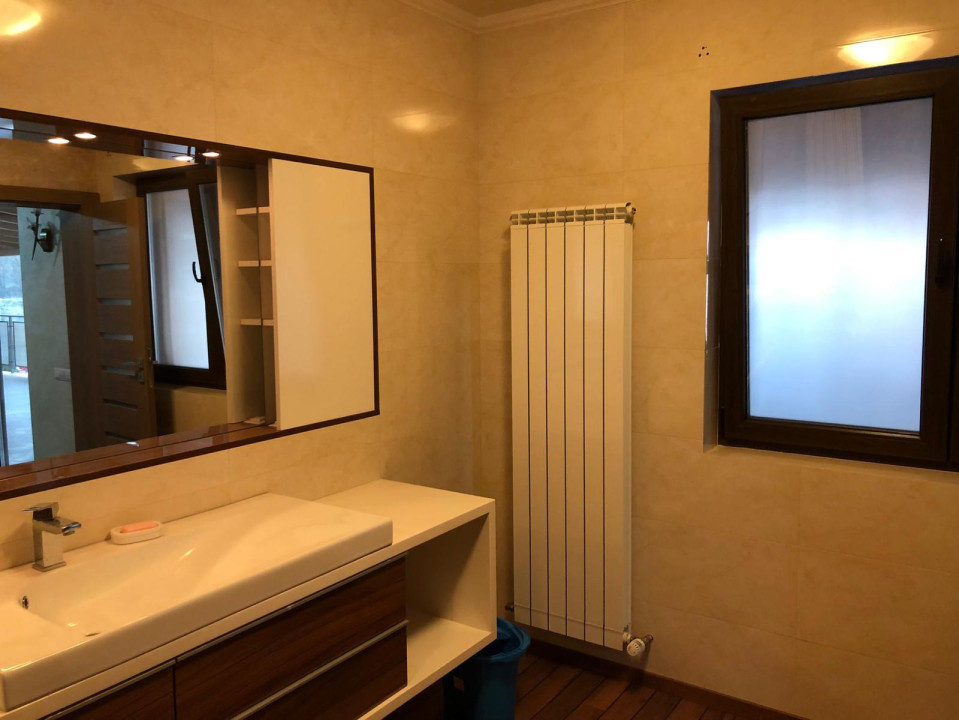 Apartament de 6 camere , cu finisaje premium, 144mp utili Zona Stejarului