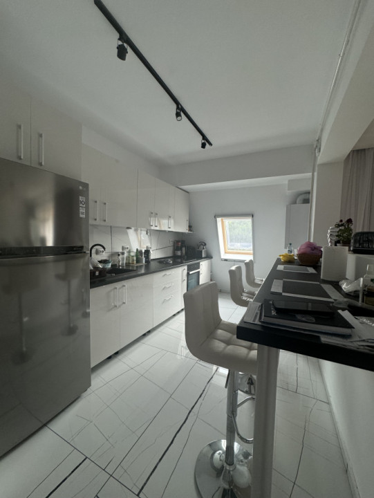 Apartament de 3 camere,Ultramodern,88 mp,La Cheie,Parcare,Zona Valea Garbaului.