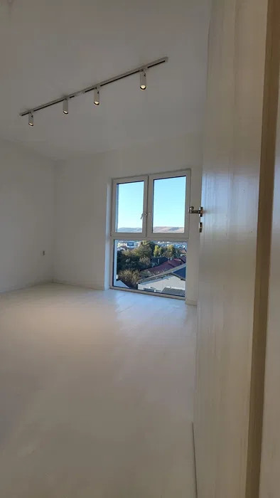 Apartament LUX de 3 camere, 68 mp, zona Avram Iancu