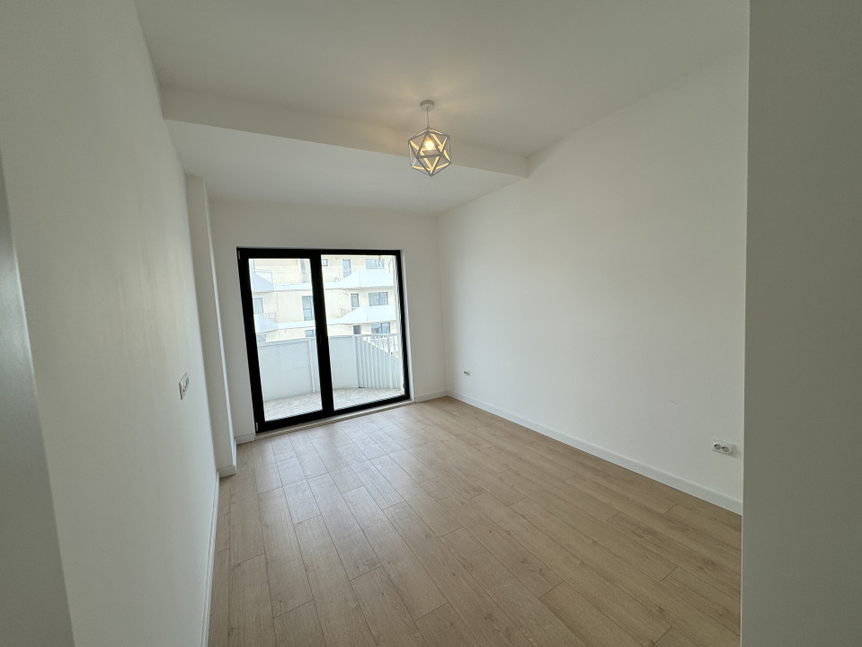 Apartament de 2 camere, 55 mp, terasa 11,63 mp, finisat, Zona Eroilor