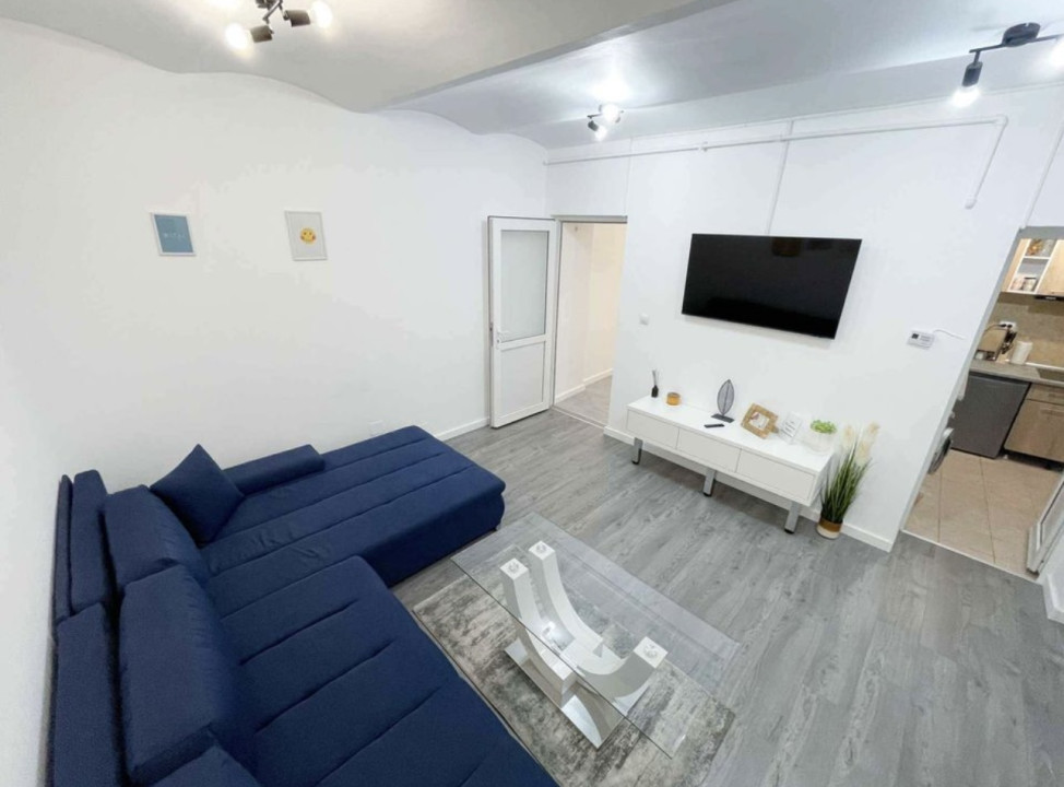 Apartament de 2 camere de vanzare, zona Centrala 