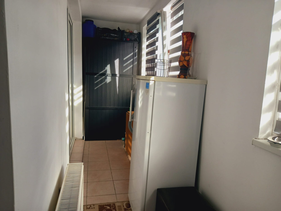 Apartament 2 camere , 51 mp utili , parcare , 3 balcoane , zona Eroilor