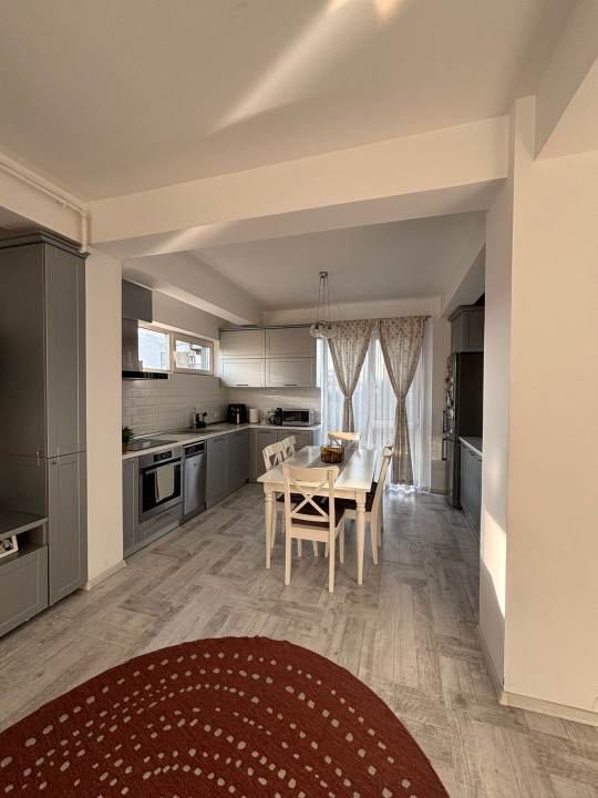 Apartament de 3 camere, Lux, 85mp utili, et 1, parcare, Aurel Vlaicu 