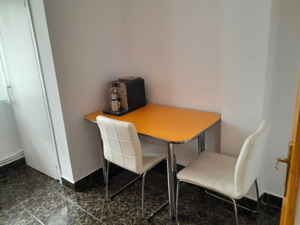 Apartament de 2 camere de inchiriat, parcare, zona Marasti 