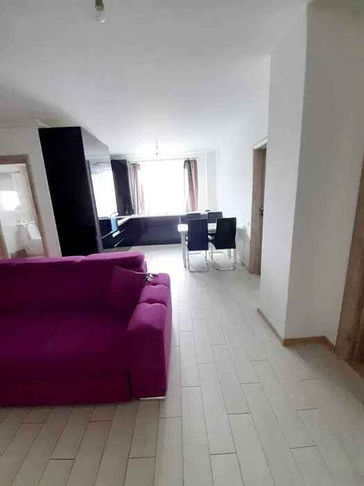 Apartament de 4 camere, 75  mp, Zona Vivo