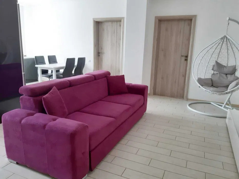 Apartament de 4 camere, 75  mp, Zona Vivo