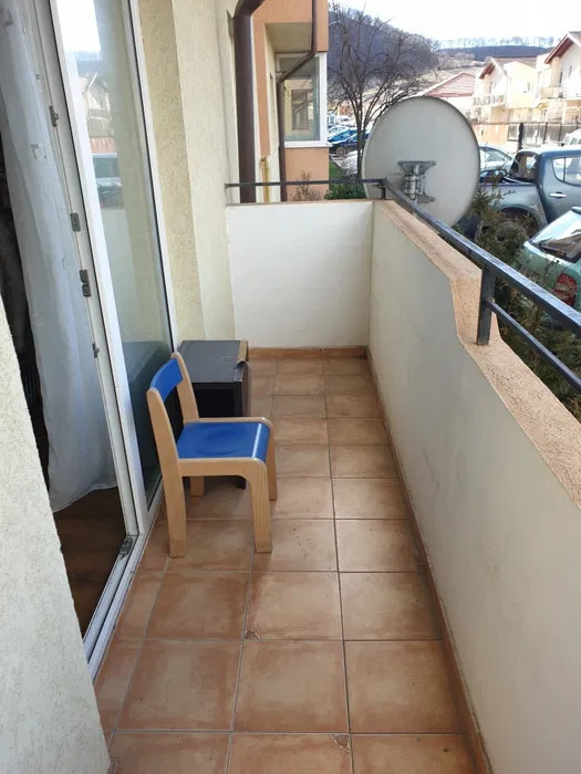 Apartament 2 camere, Semidecomandat, Zona Florilor