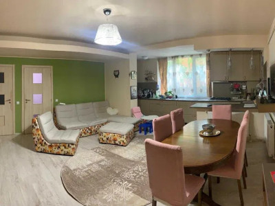 Apartament cu 3 camere, 57 mp, zona VIVO