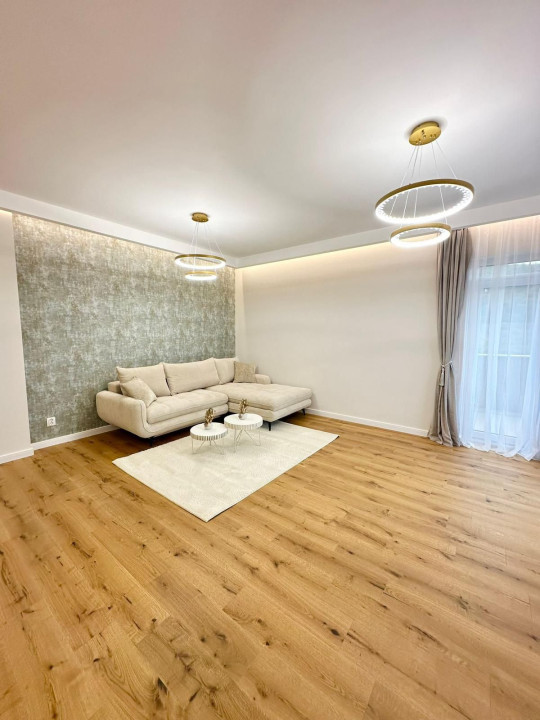 Apartament de 3 camere, 90 mp, terase 30 mp, garaj, zona Sesul de Sus