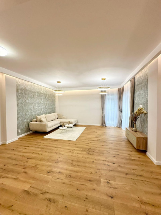 Apartament de 3 camere, 90 mp, terase 30 mp, garaj, zona Sesul de Sus