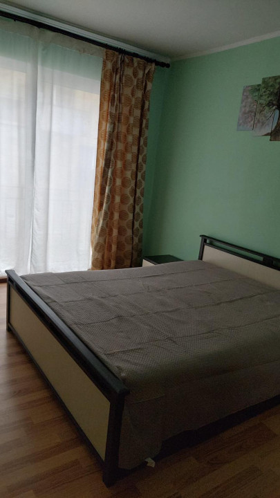 de inchiriat apartament cu 2 camere decomandate si parcare