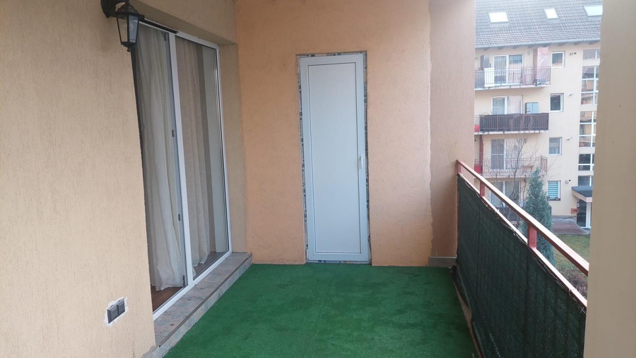 de inchiriat apartament cu 2 camere decomandate si parcare