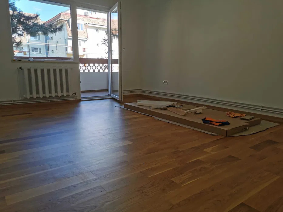 Apartament 4 camere, 80 mp utili, etaj 1/4, recent renovat, Observatorului