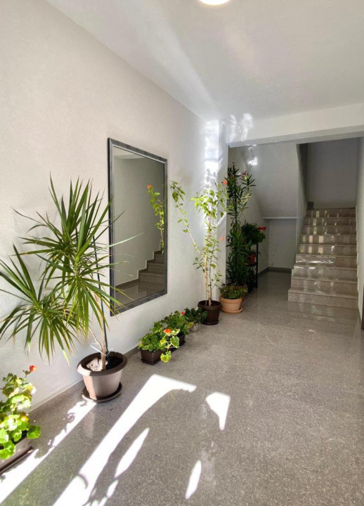 Apartament la vila, 3 camere, 80 mp, lux, zona Zorilor