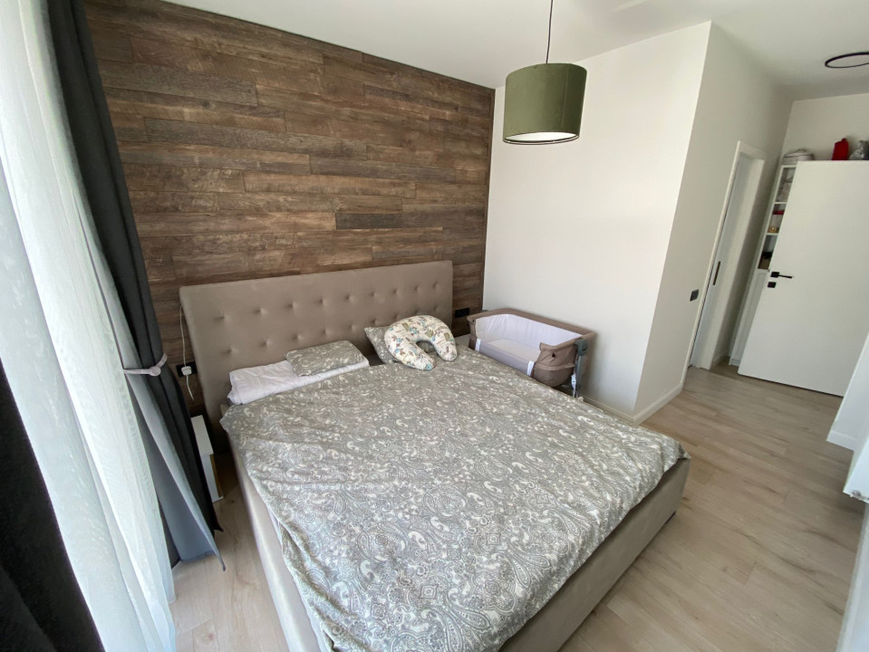 Apartament de 3 camere, 65mp, tip penthouse, zona Buna ziua