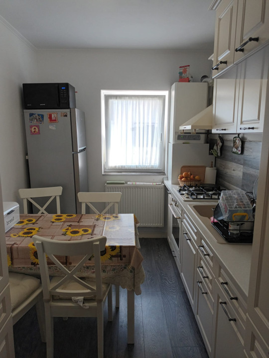 apartament cu 2 camere decomandate si parcare cf CF