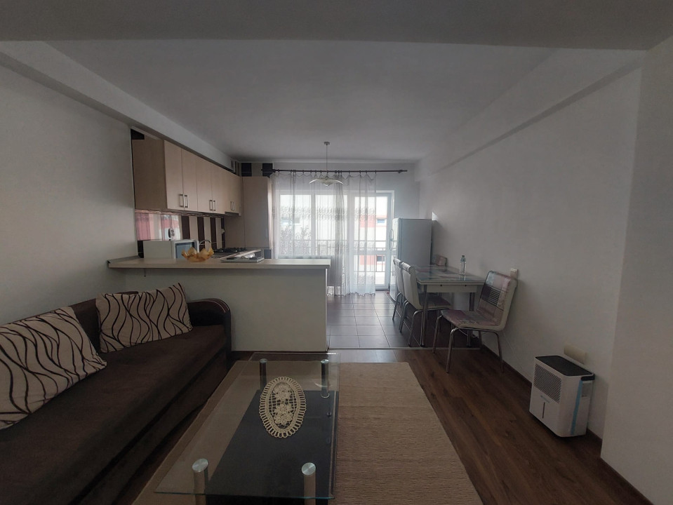 Apartament de 2 camere decomandat, 50 mp, zona Eroilor