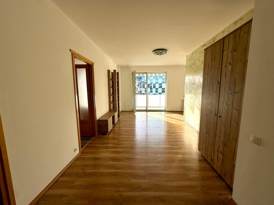 Apartament 2 camere + nișă, 63 mp, etaj intermediar, zona Semicentrală