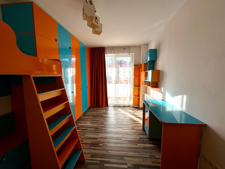 Apartament 2 camere + nișă, 63 mp, etaj intermediar, zona Semicentrală