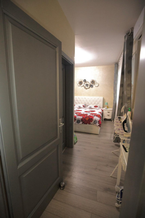 Apartament de 3 camere, Zona Parc Poligon