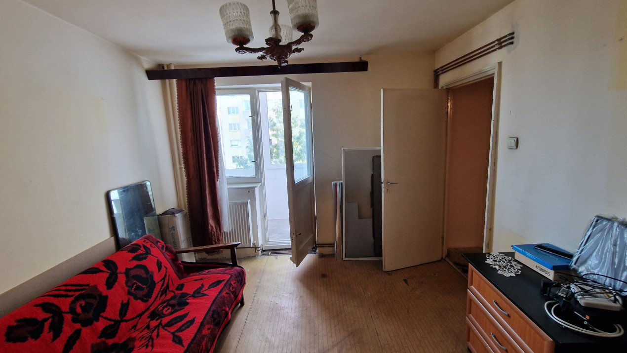 Apartament de 3 camere, decomandat, 66mp utili, Mehedinti