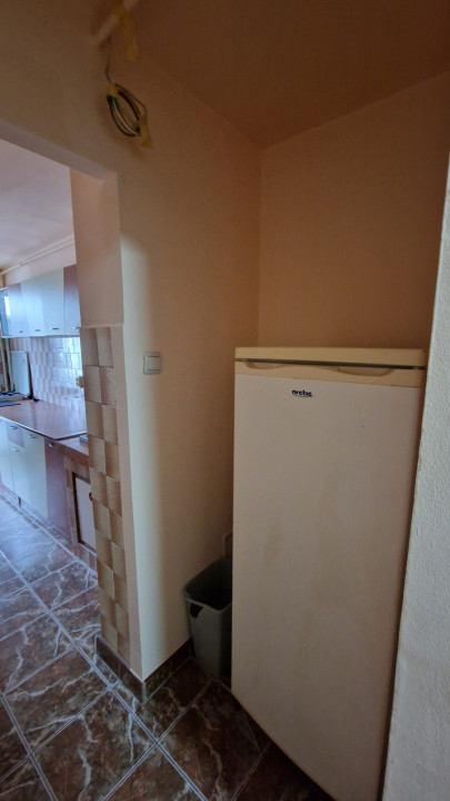 Apartament de 3 camere, decomandat, 66mp utili, Mehedinti