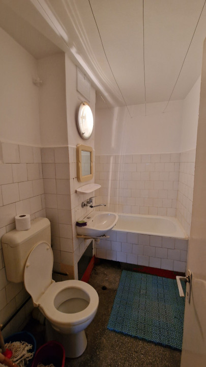 Apartament de 3 camere, decomandat, 66mp utili, Mehedinti