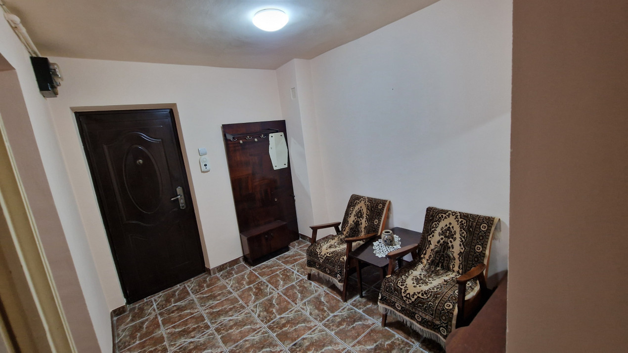 Apartament de 3 camere, decomandat, 66mp utili, Mehedinti