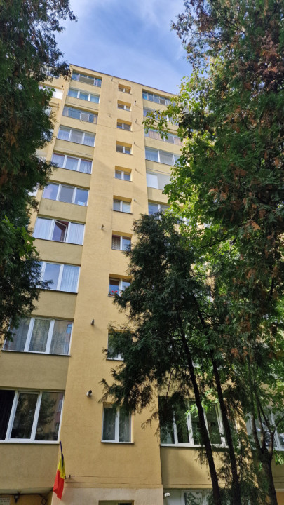 Apartament de 3 camere, decomandat, 66mp utili, Mehedinti