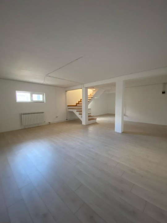 Duplex de vanzare, 175,5 mp, finisat, pivnita, zona strazii Magnoliei