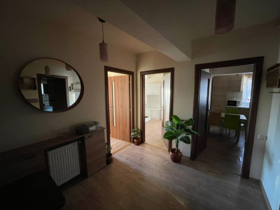 Apartament cu 3 camere decomandat, 69 mp, la cheie in Baciu, loc parcare