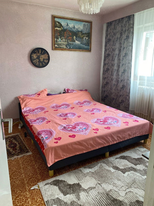 Vand apartament 2 camere, cu suprafata de  49mp, balcon 3.60mp