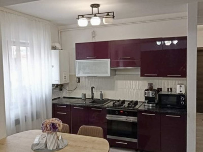 Apartament 3 Camere, Sub Cetate , 63 mp utili 