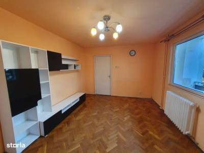 Apartament 3 camere ,69 mp, etaj 2 zona Brancusi