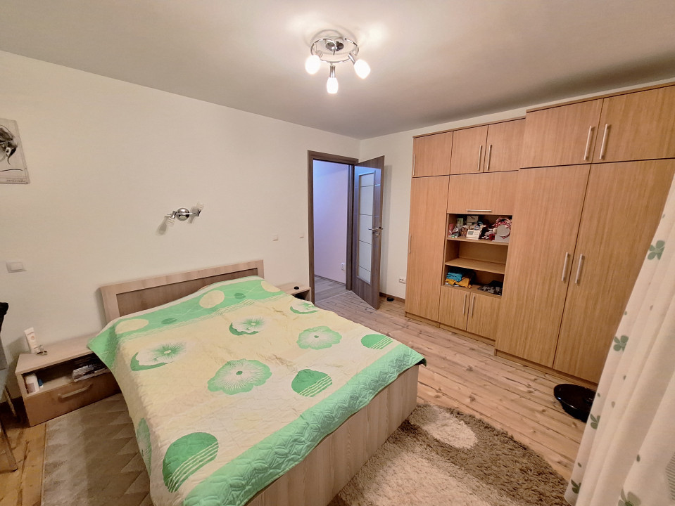 Apartament cu 3 camere | cu parcare si boxa | Zona Eroilor 