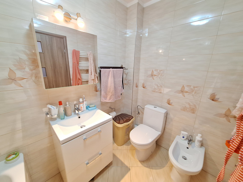 Apartament cu 3 camere | cu parcare si boxa | Zona Eroilor 