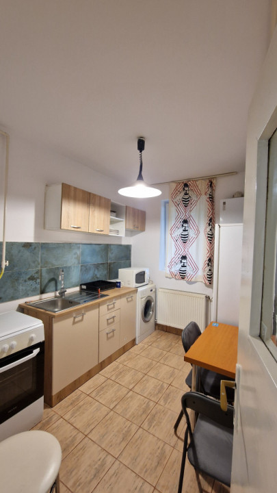 Apartament de 3 camere, 64mp, Sala Polivalenta