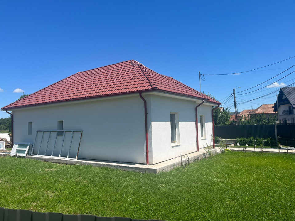 Casa Individuala de inchiriat ,cu teren 600 m,  Gilau